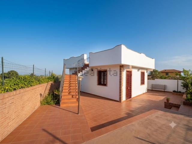 Casa in vendita a Pedara, Sicilia