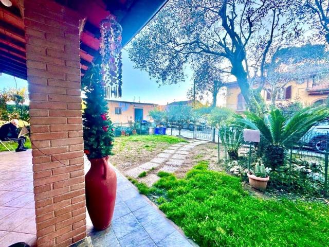 Casa in vendita a Poveromo, Marina Di Massa