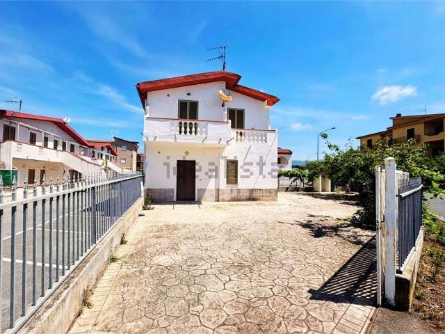 Casa in vendita a Marcellina, Calabria