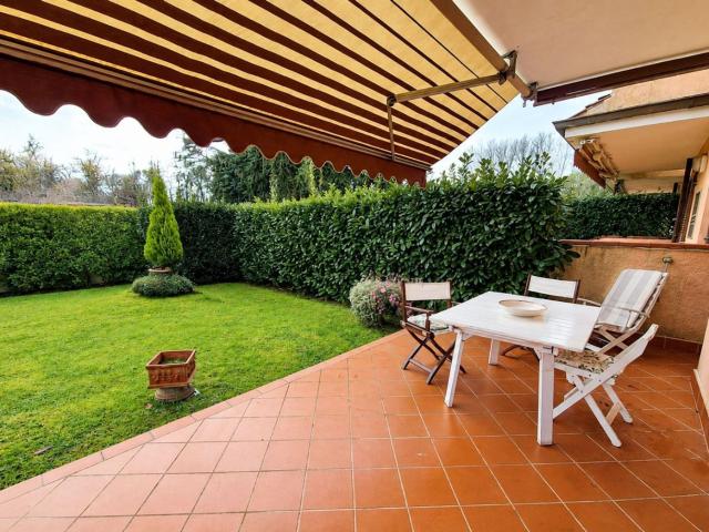 Casa in vendita a Cinquale, Montignoso