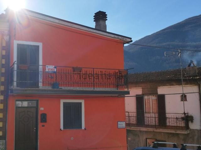 Casa in vendita a Castellafiume, Abruzzo