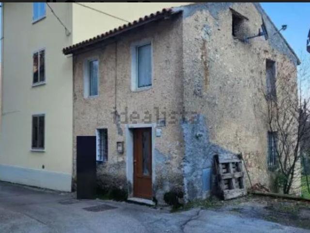 Casa in vendita a Velo D'astico, Veneto