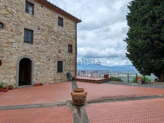 Casa in vendita a Quarrata, Toscana