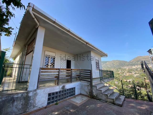 Casa in vendita a Aquino, Monreale