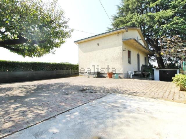 Casa in vendita a Mariano Comense, Lombardia