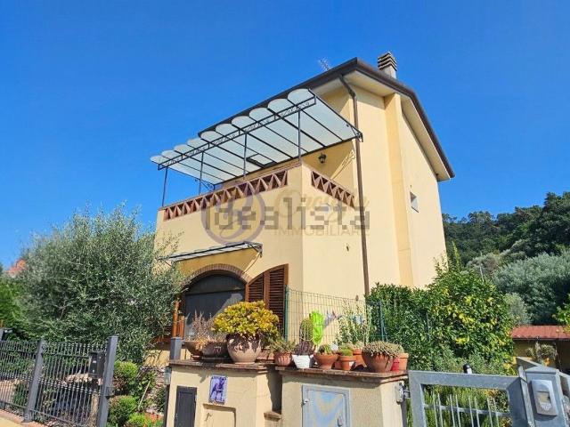 Casa in vendita a Massarosa, Toscana