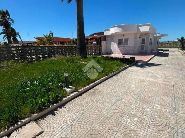 Casa in vendita a Ippocampo, Puglia