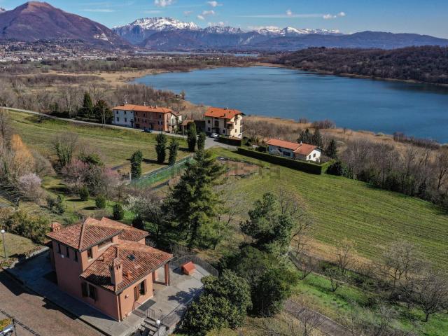 Casa in vendita a Alserio, Lombardia