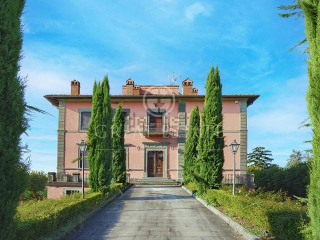 Casa in vendita a Cortona, Toscana