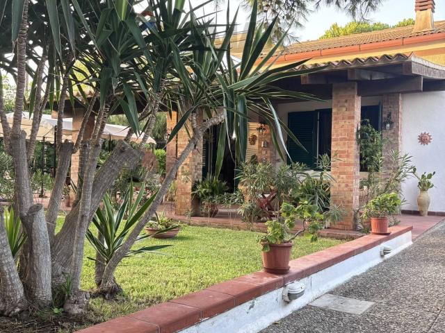 Casa in vendita a Ognina, Siracusa