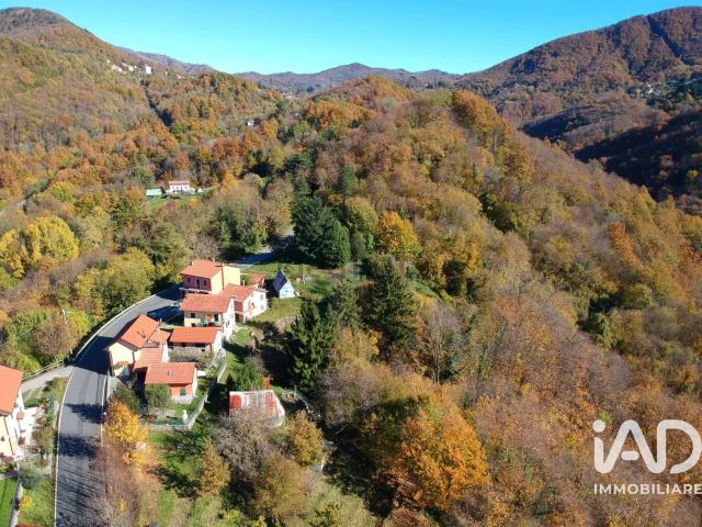Casa in vendita a Torriglia, Liguria