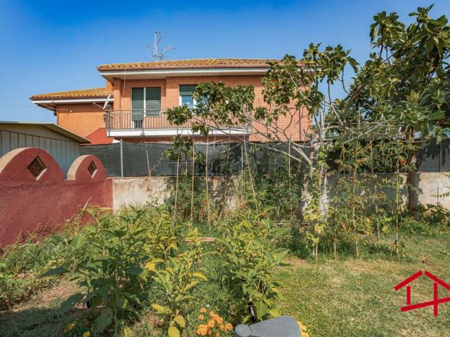 Casa in vendita a Torvajanica, Roma Capitale