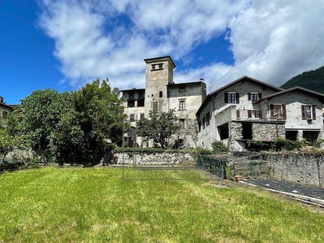 Casa in vendita a Chiuro, Lombardia