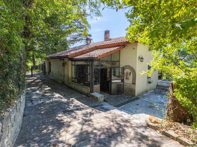 Casa in vendita a Rocca Sinibalda, Lazio