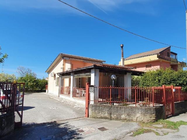 Casa in vendita a Calabria, Cosenza