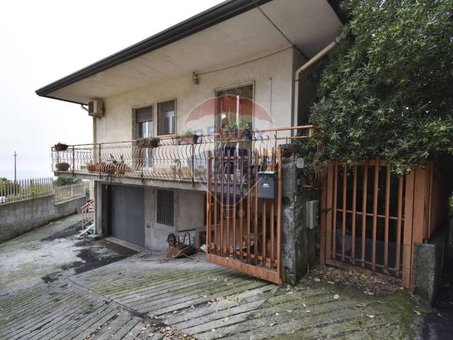 Casa in vendita a Zafferana Etnea, Sicilia
