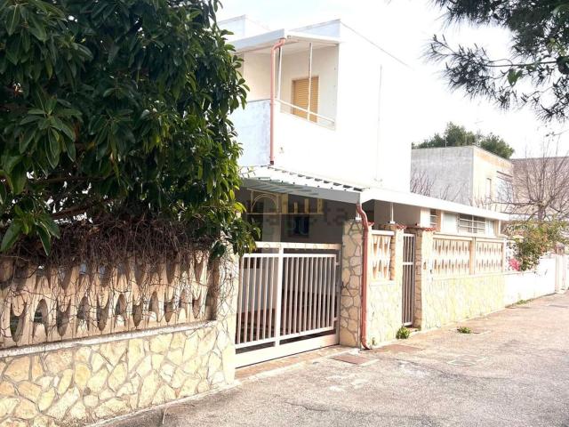 Casa in vendita a Torre Santa Sabina, Puglia