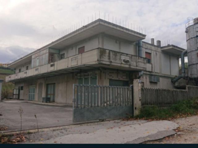 Casa in vendita a Unione dei Comuni della Val Vibrata, Ancarano