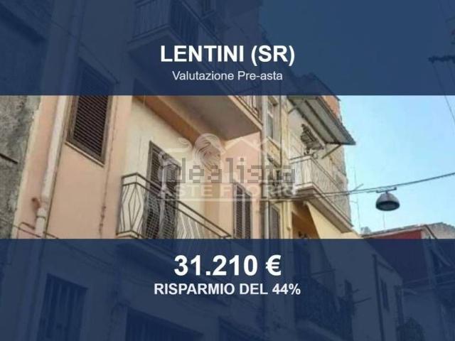 Casa in vendita a Lentini, Siracusa