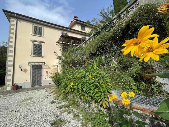 Casa in vendita a Collecchio, Uzzano E Castello