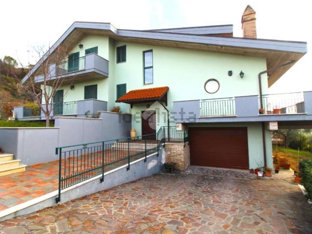 Casa in vendita a Villa Sant'Antonio, Marche