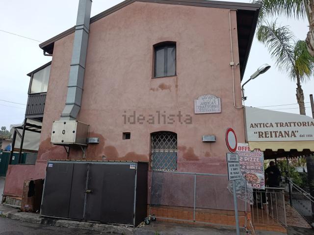 Casa in vendita a Aci Catena, Sicilia