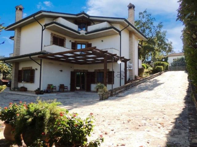 Casa in vendita a Turrivalignani, Abruzzo