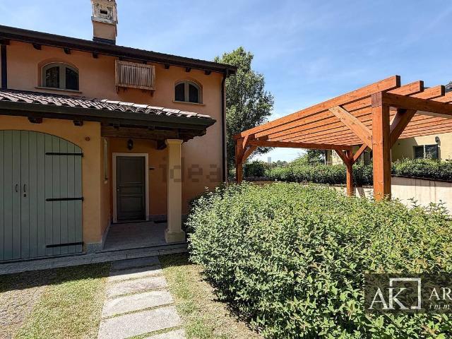 Casa in vendita a Piemonte, Novara