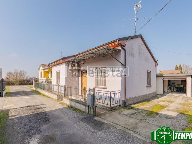 Casa in vendita a Castelletto Di Branduzzo, Lombardia