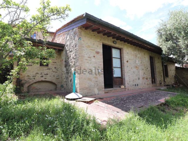 Casa in vendita a Colle Di Val D'elsa, Toscana