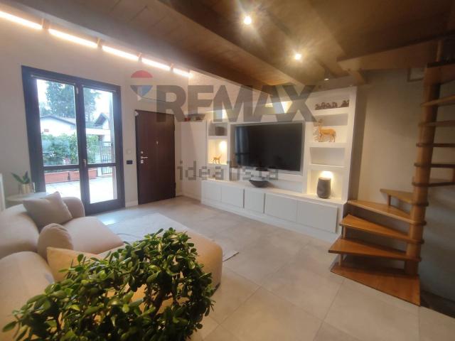 Casa in vendita a Fino Mornasco, Lombardia