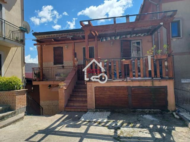 Casa in vendita a Perdifumo, Campania