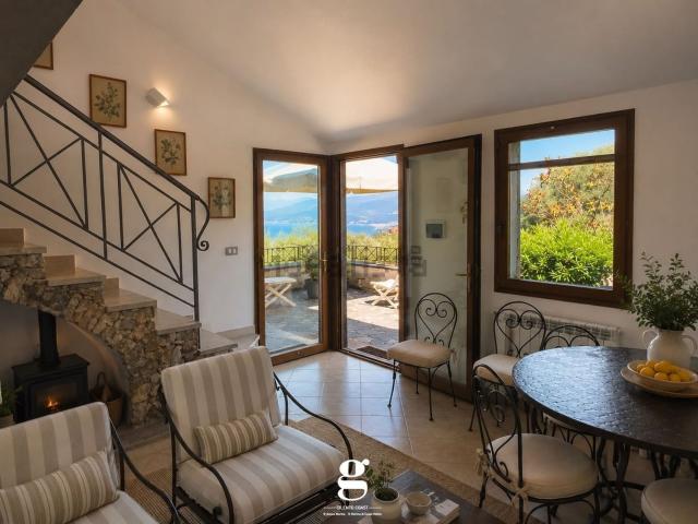 Casa in vendita a Ascea, Campania