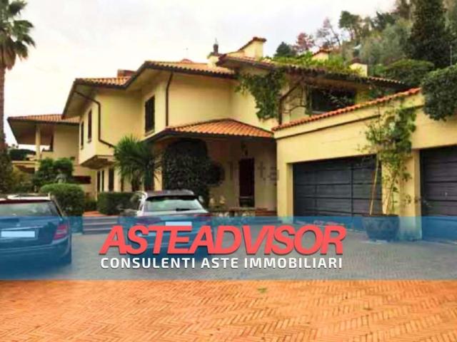 Casa in vendita a Schignano, Vaiano