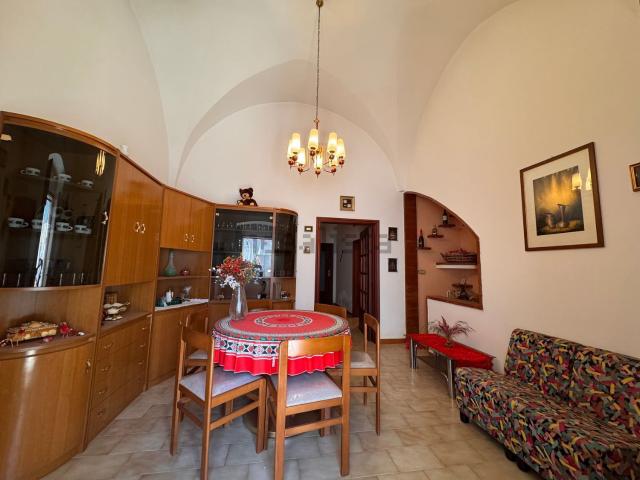 Casa in vendita a Puglia, Bari