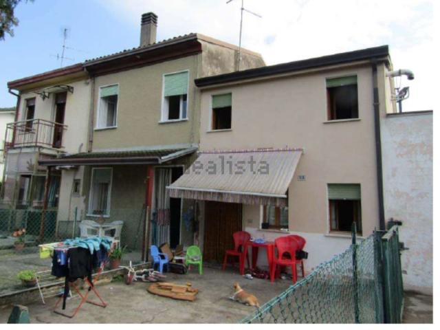 Casa in vendita a Castagnaro, Verona