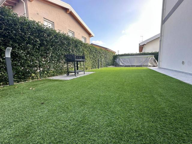 Villa Indipendente in vendita a Loreto, Piemonte