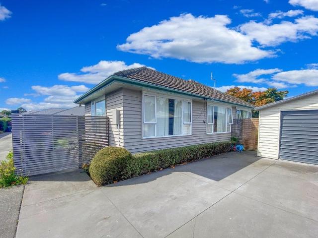 House for rent in Chaslands, Canterbury