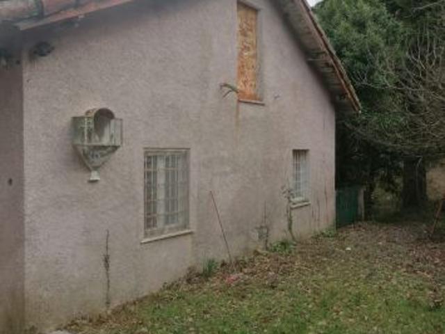 Villa Indipendente in vendita a Casella, Liguria