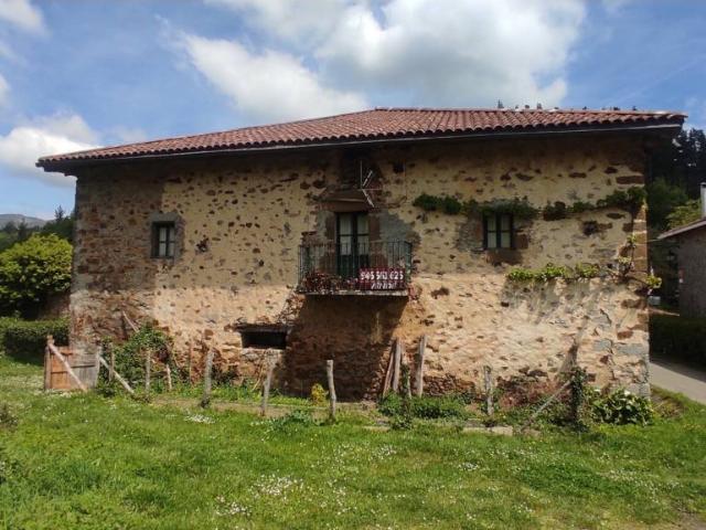 Casa en venta en Ugarte, Aiara