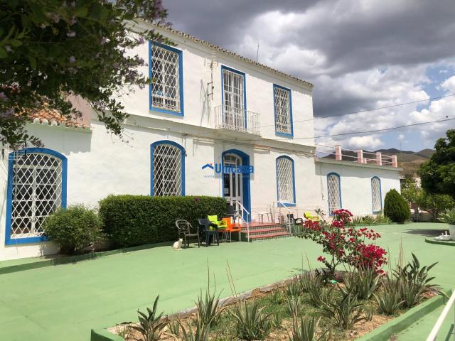 Casa en venta en Puerto de la Torre, Málaga-Costa del Sol