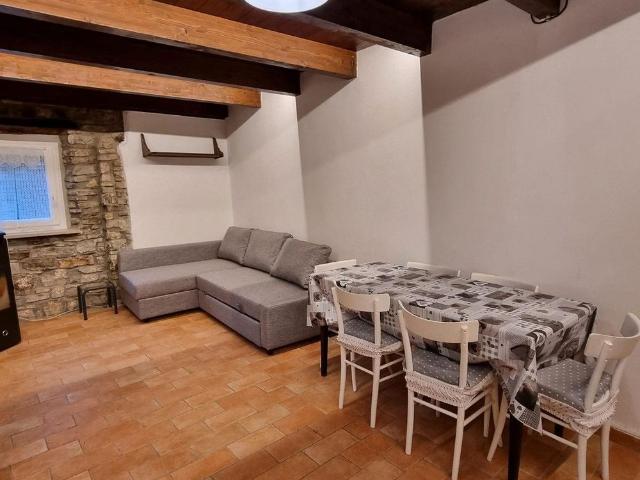 Villa Indipendente in affitto a Appennino Reggiano, Re