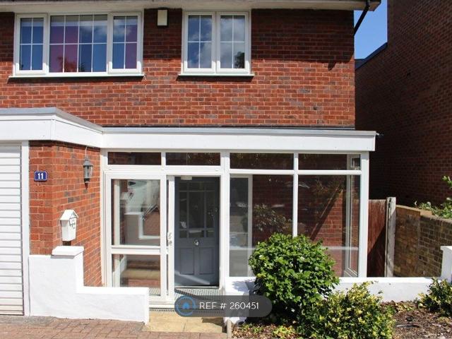 House for rent in London Borough of Lambeth, Greater London