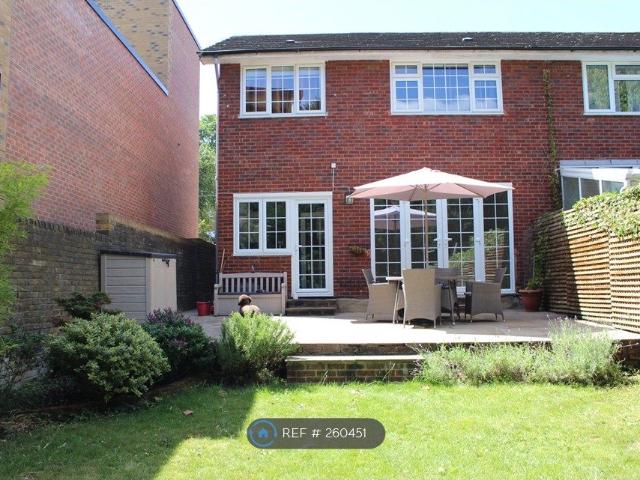 House for rent in West Norwood, Greater London