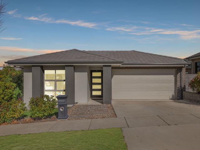 House for rent in Casey, Australian Capital Territory