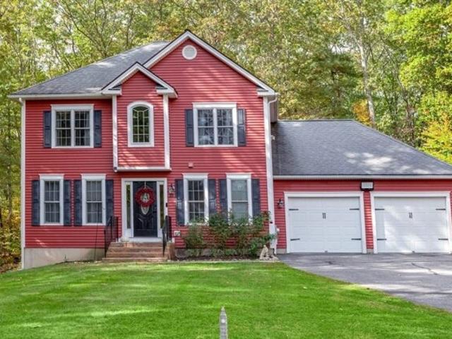 House for sale in Charlton, Massachusetts