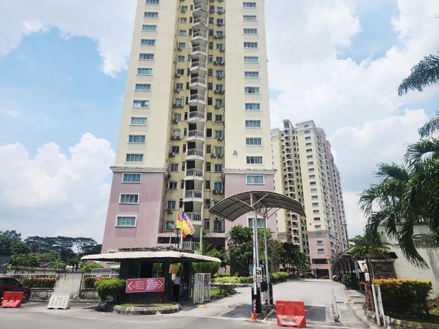 Condominium for sale in Petaling, Subang Jaya