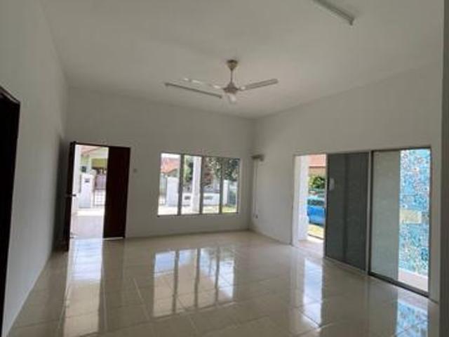 Residential House for sale in Tanjong Sepat, Selangor