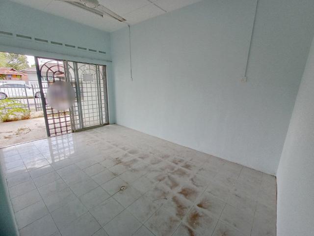 Terraced House for sale in Malaka