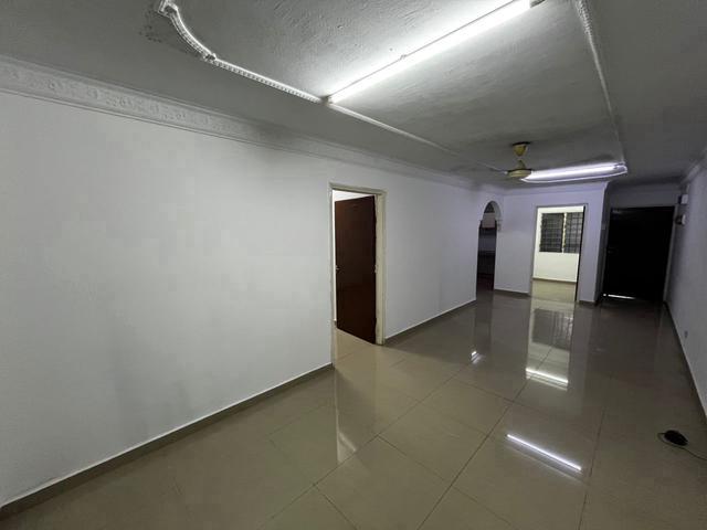 Apartment for sale in Country Heights Damansara, Kuala Lumpur